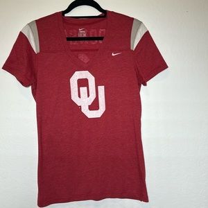 Oklahoma Sooner Nike V-neck Size Large